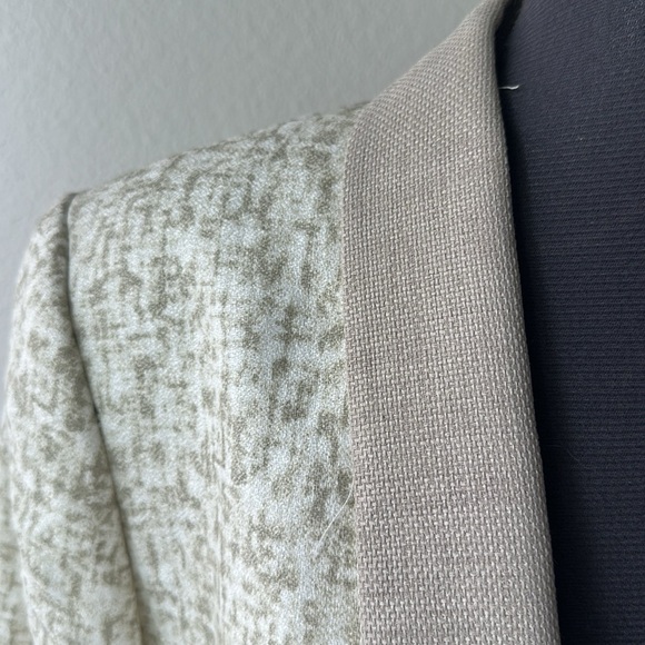 Tahari jacket 10P tan white fitted linen career lined tuxedo style - Picture 2 of 11